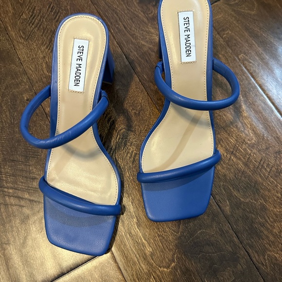 Steve Madden Royal Blue Strappy Heels - Picture 1 of 5